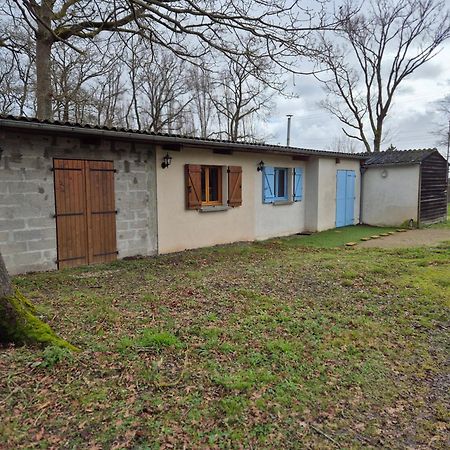 La Maison Dans Les Bois Soucelles ภายนอก รูปภาพ