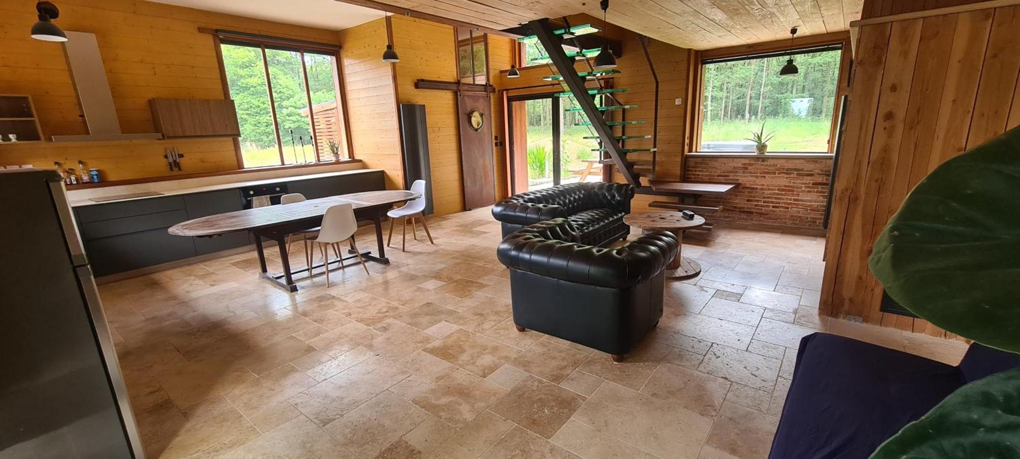 La Maison Dans Les Bois Soucelles ภายนอก รูปภาพ