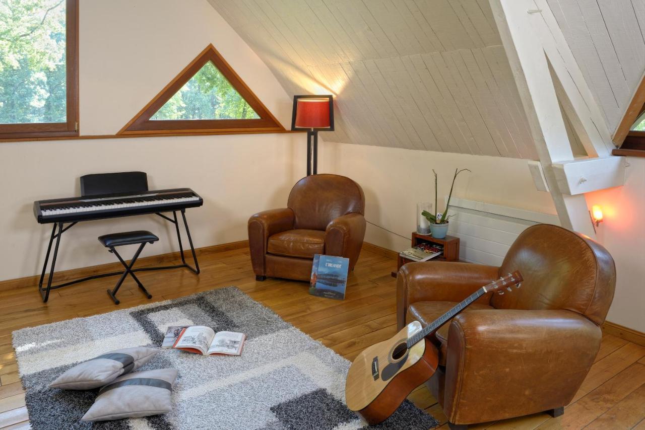 La Maison Dans Les Bois Soucelles ภายนอก รูปภาพ