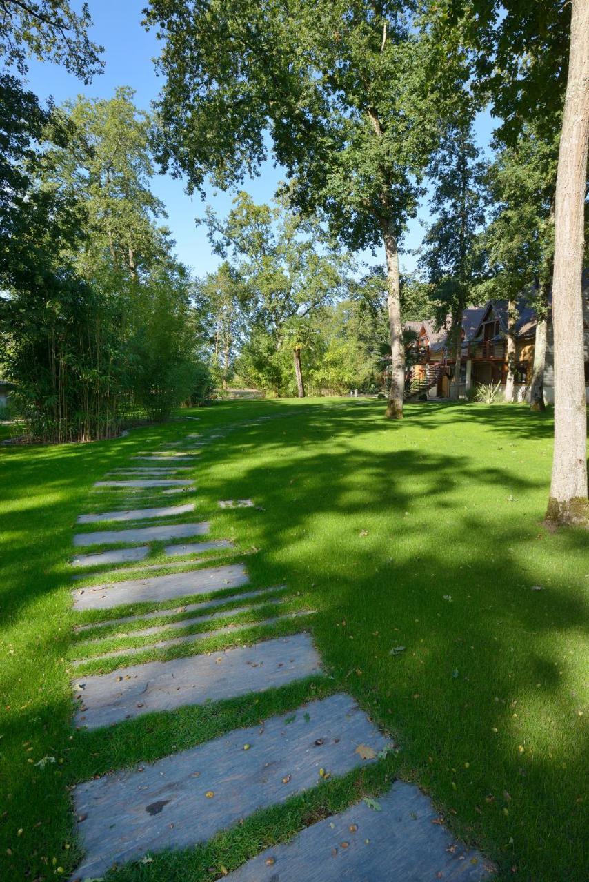 La Maison Dans Les Bois Soucelles ภายนอก รูปภาพ