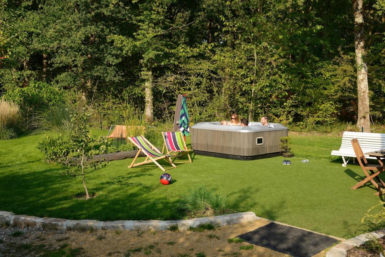 La Maison Dans Les Bois Soucelles ภายนอก รูปภาพ