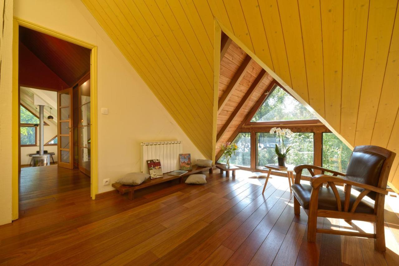 La Maison Dans Les Bois Soucelles ภายนอก รูปภาพ